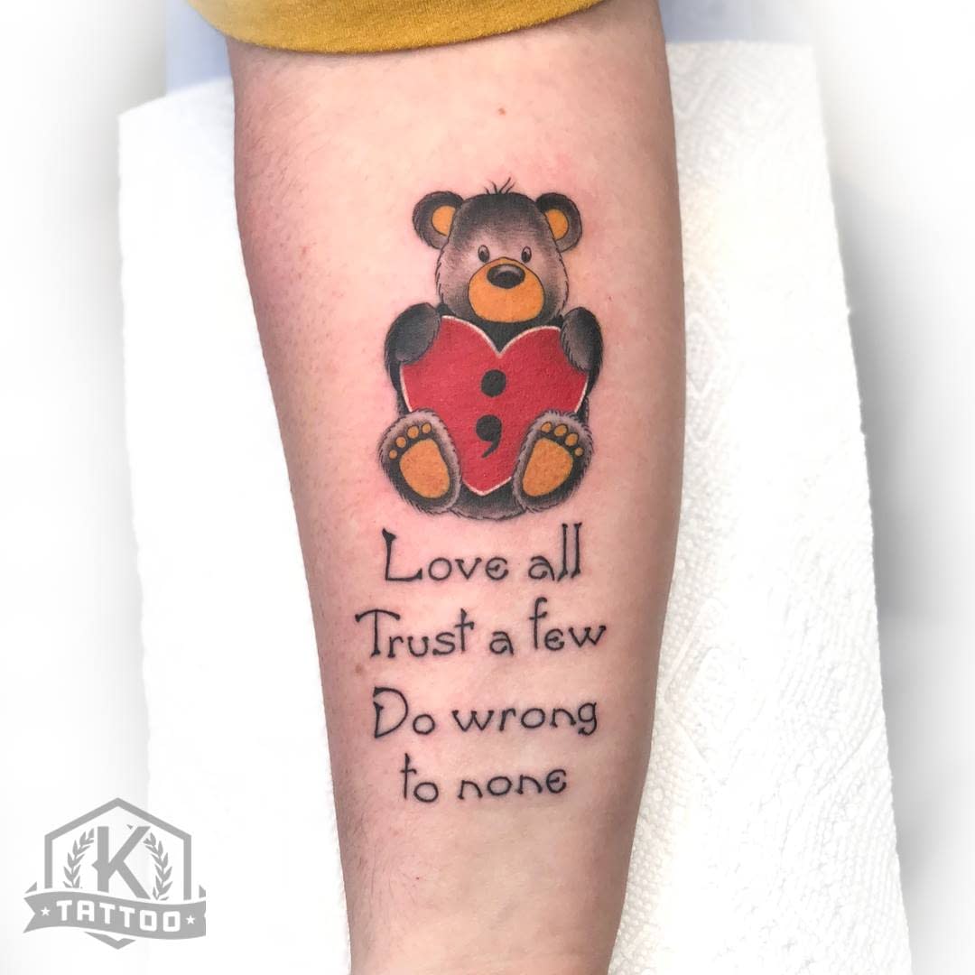 lettering_love_all_trust_a_few_bear
